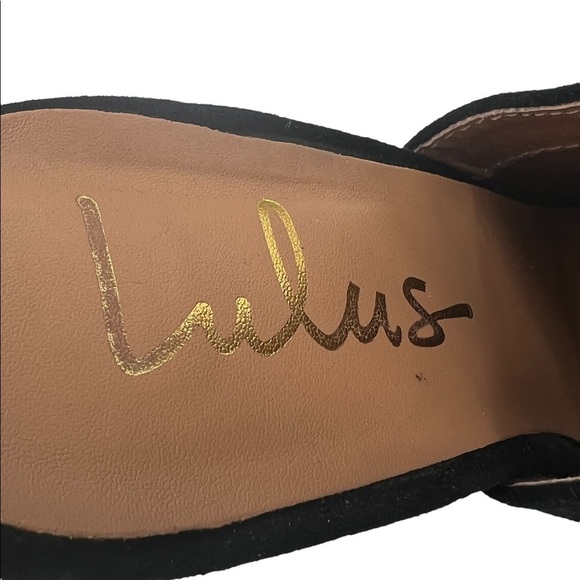 Lulu's Black Suede Peep Toe Ankle Strap Block Heeled Sandals Size 6 Women’s - Picture 2 of 8